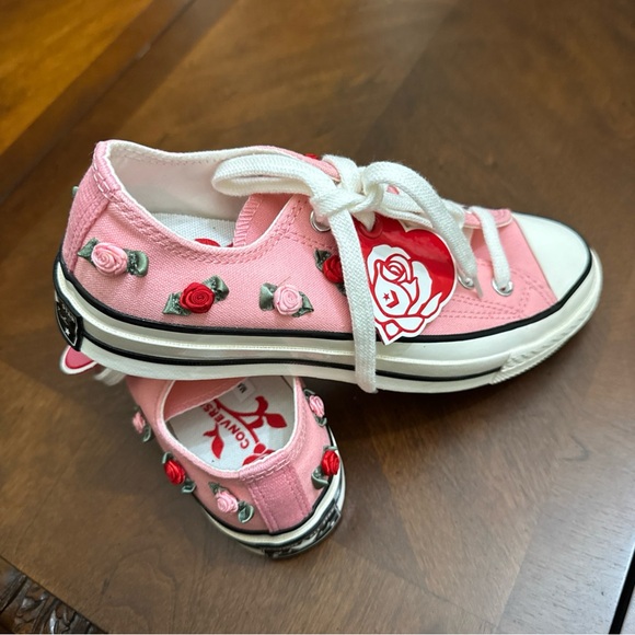 Converse Valentine Pink Sneakers with Floral accents. Women Size 7 - Picture 2 of 14